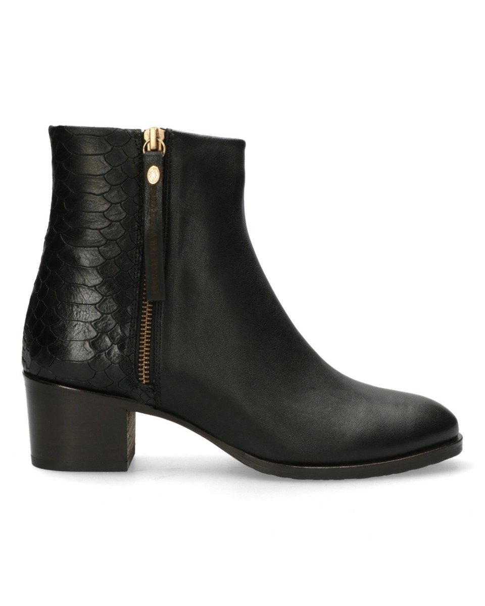 stuart weitzman presley ultralift bootie