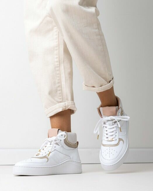 adidas originals continental vulc trainers in white with suede trim